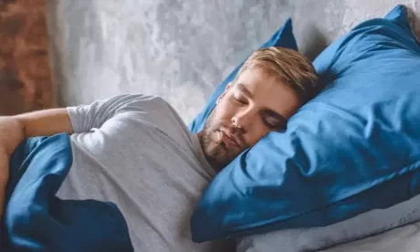 每天睡太久对皮肤好嘛