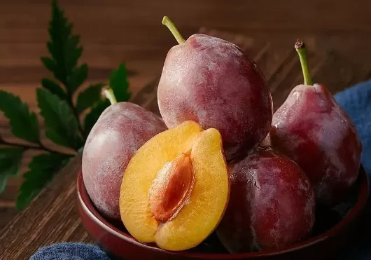 便秘吃西梅效果好还是火龙果效果好