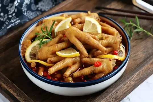 泡椒凤爪用白醋还是陈醋