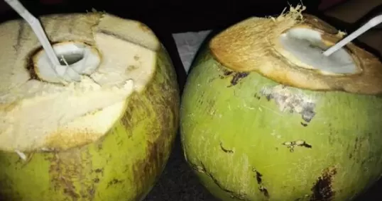 椰子水发黄了还能喝吗