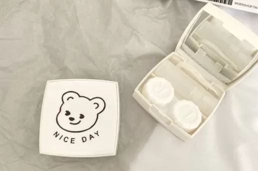 OK镜是和眼球完全贴合吗