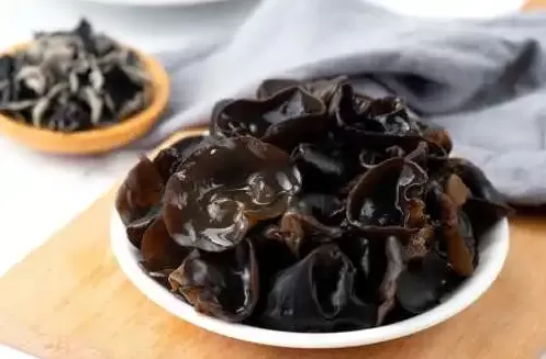 木耳泡了8个小时还能吃吗4