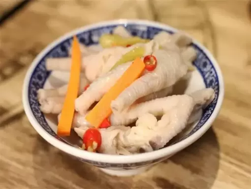 泡椒凤爪放柠檬好吃吗