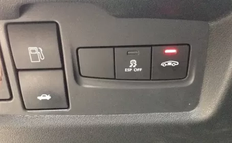 防盗灯一直闪正常吗