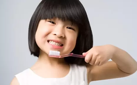 刷牙勤快还是长黑色牙菌斑是什么原因