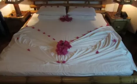 乔迁铺床要看日子吗