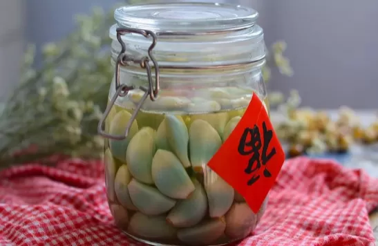 腊八蒜吃完还能放新蒜吗