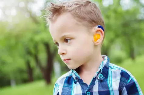 聋哑人用人工耳蜗能不能学说话