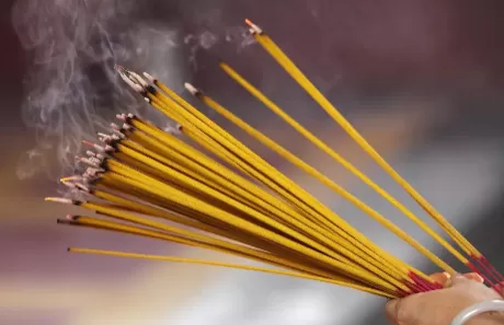 上香必须是初一十五吗