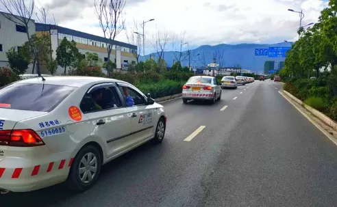 科目三是早排队早考吗