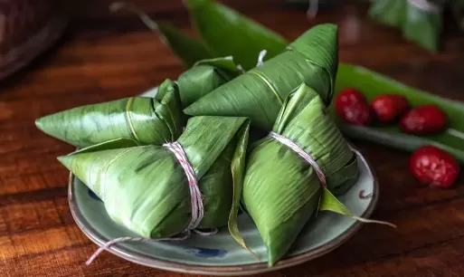 煮熟的粽子是立即拿出来还是继续泡