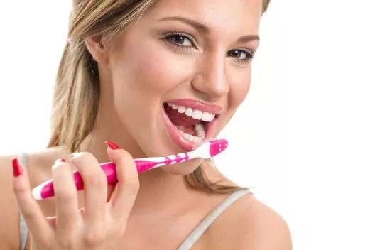 美白牙贴是刷牙前用还是刷牙后用