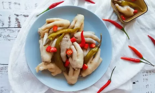 泡椒凤爪焯水几分钟