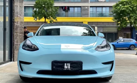 特斯拉开八年续航会不会只剩几十公里