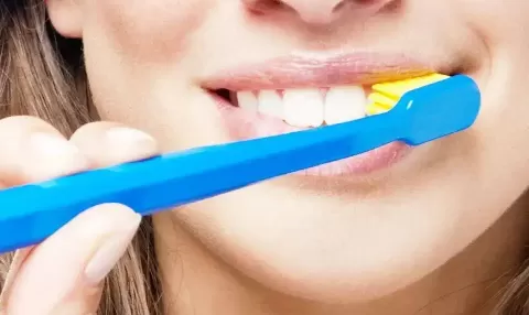 牙有一点黑了刷牙有用吗