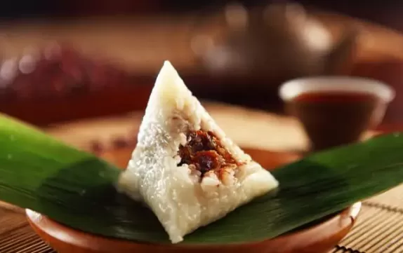 高压锅煮粽子放多满合适