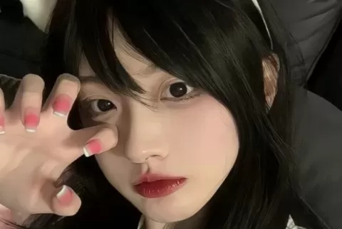 蛋白矫正之后头发都焦了怎么回事