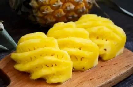 菠萝要用盐水泡多久