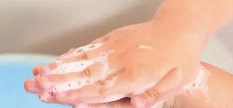 手上的紫药水很浅有毒吗