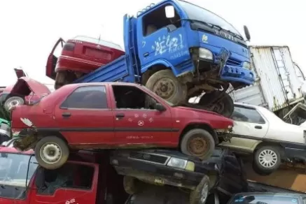 汽车到了报废年限还能审车么2