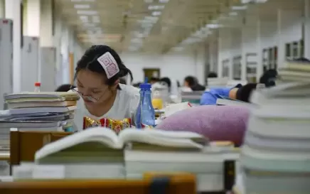 金属眼镜可以进高考考场吗2022