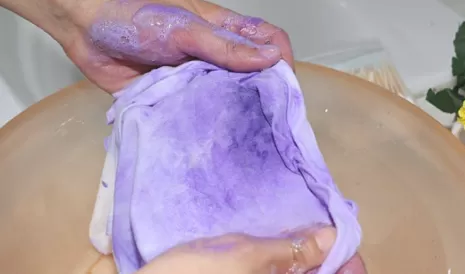 手上的紫药水很浅有毒吗