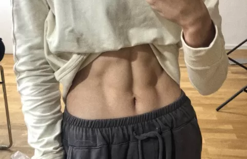 一直保持收腹状态好吗