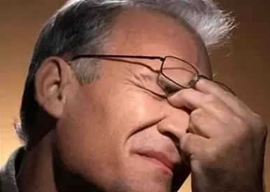 眼睛干涩视力模糊怎么解决