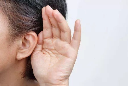 人工耳蜗植入有风险吗