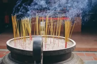 上香的时候不小心把香弄断了什么预兆