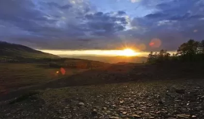 广东夏天晚上几点天黑