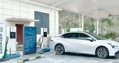 高速服务区有没有充电桩