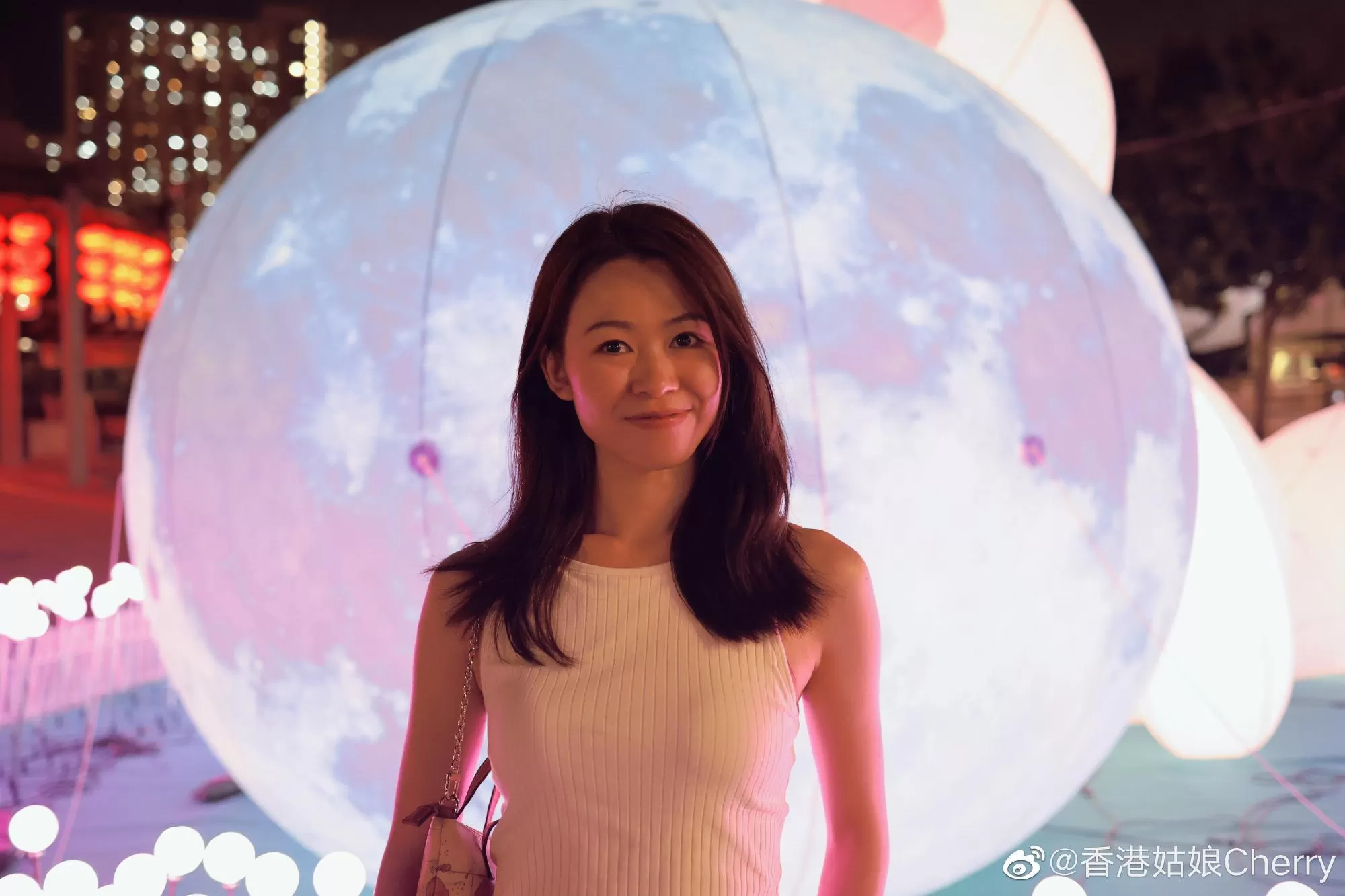 网红陈铭凤参选港姐五五分身材 被嘲粤语差劲