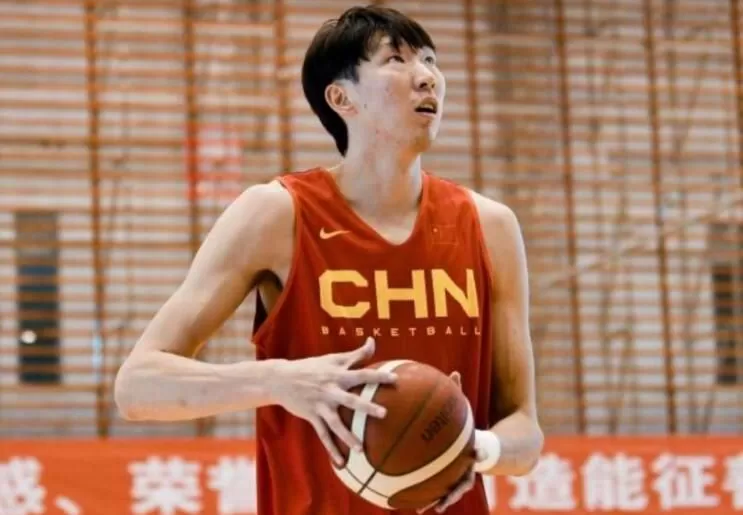 周琦重返NBA联赛 热门球队抛出橄榄枝