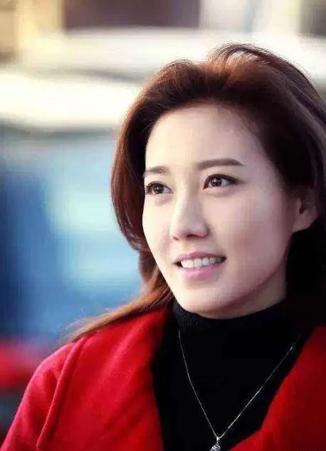 被白百合告密星途陨落 “隐退”7年后 靠演妖艳美人终于翻身