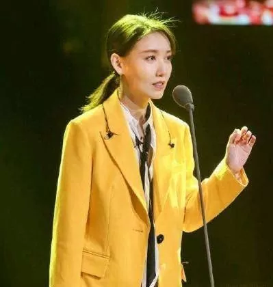 被白百合告密星途陨落 “隐退”7年后 靠演妖艳美人终于翻身