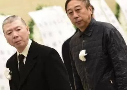 隐瞒了28年 冯小刚和冯巩的关系终于“藏”不住了