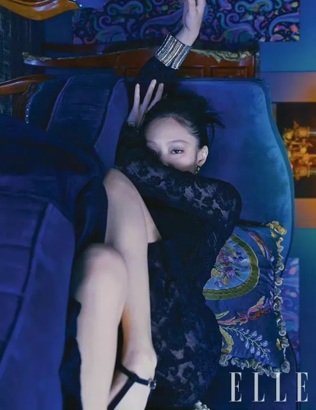 女爱豆的性感 Jennie登韩版ELLE封面