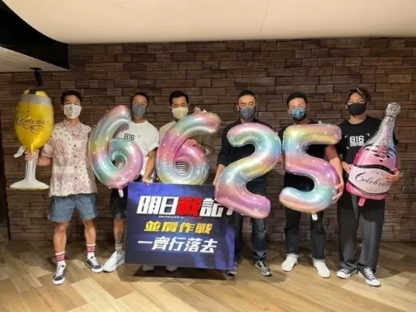 52岁古天乐现身伦敦疑似做医美模样变化大 脸部僵硬绷紧无表情