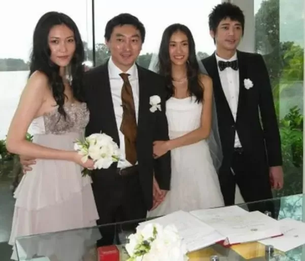 46岁马伊琍与富豪聚餐 靠男方怀里不避嫌