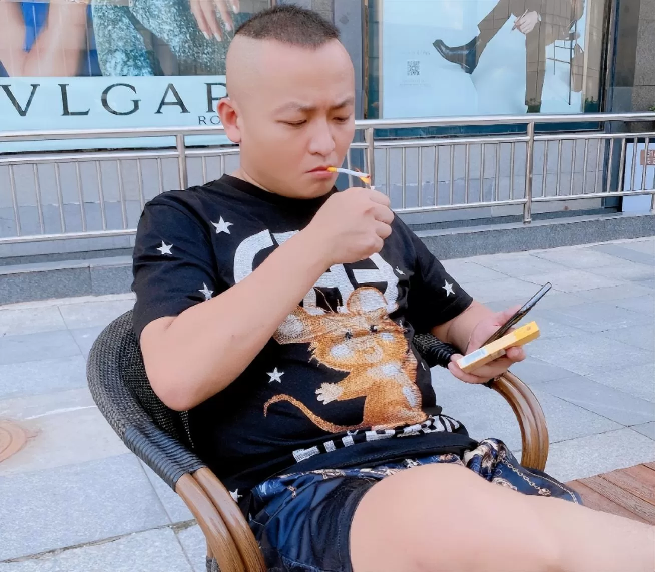 沈曼跳槽ks   二驴吐槽长得难看唱歌难听