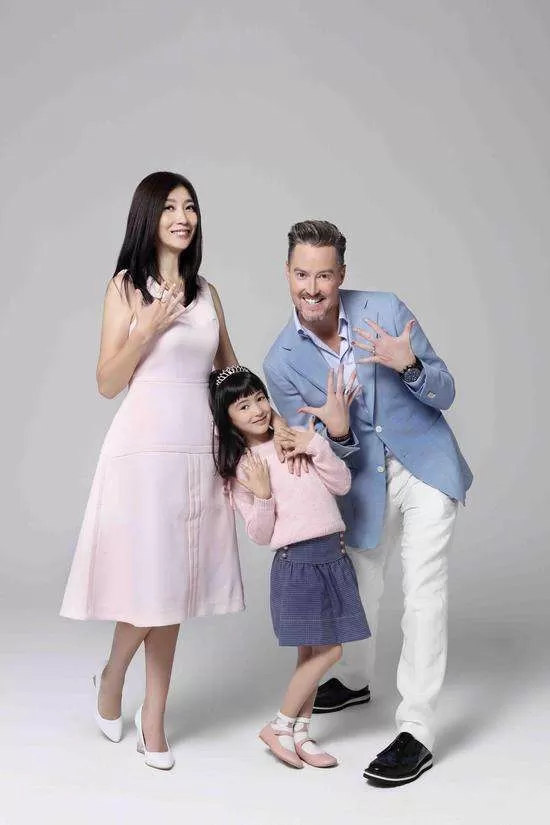 夏克立将出庭离婚案 称自己是受害者精神没有问题