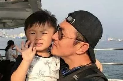 比王宝强还惨 被前妻卷走5000万家产留下6个孩子均非亲生