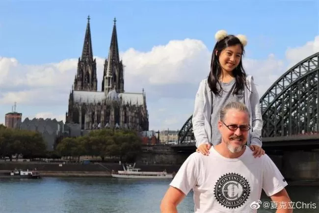 夏克立将出庭离婚案 称自己是受害者精神没有问题