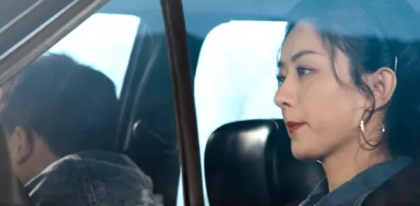 赵丽颖在《风吹半夏》中状态如何  法令纹抢镜剧情抓人质感强