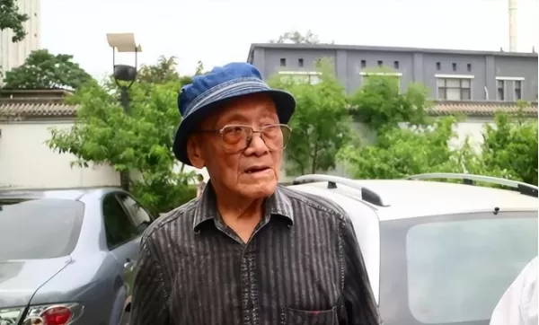 方辉一生塑造诸多荧幕形象 他有哪些经典作品