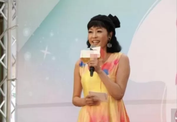 47岁女星癌症复发陷危机 花光200万被迫卖家产 在线求助找工作