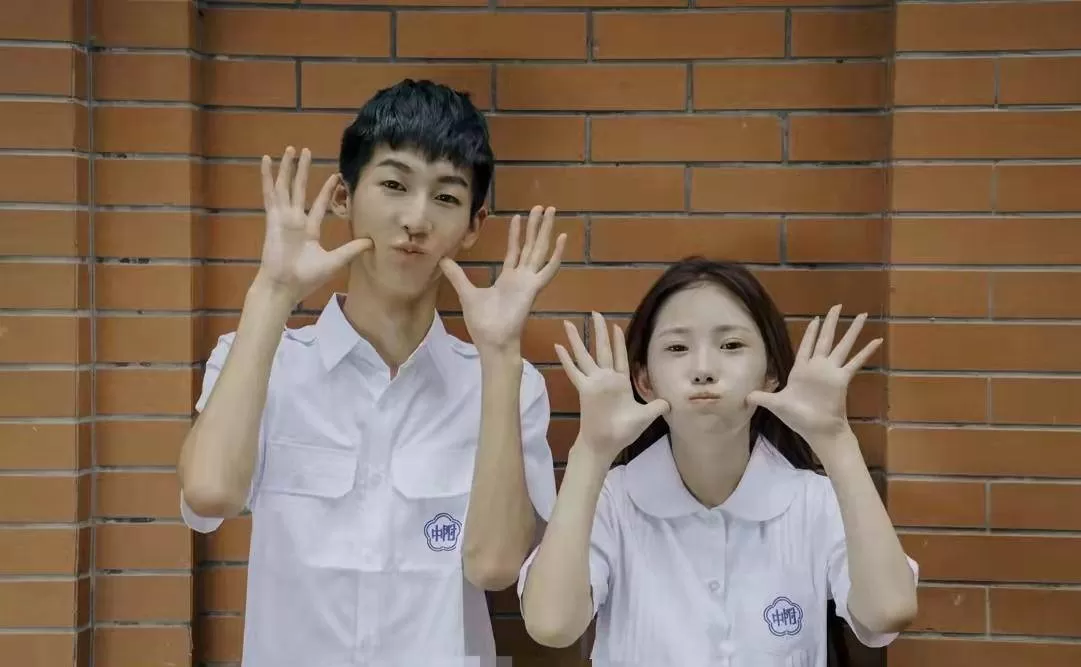 网红法克儿疑被劈腿 5月官宣恋情现在控诉男方不忠