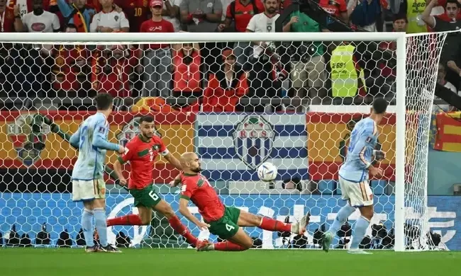 世界杯-门神3扑点 西班牙点球大战负摩洛哥出局