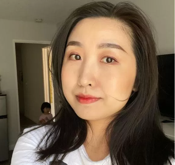 网红“石莉”被曝出轨女粉 出两万美元打胎